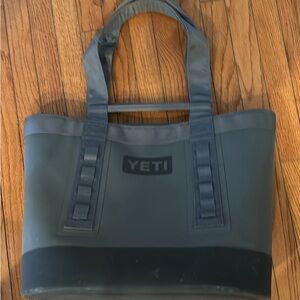 YETI Camino 35 Carryall used original version grey